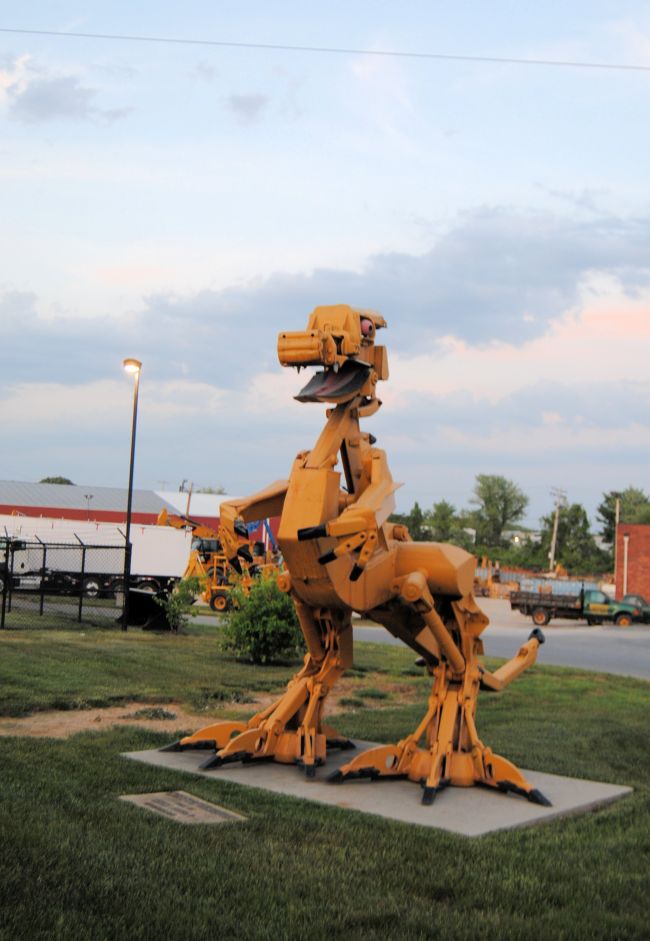 Roadside America: Cateraptasaurus Dinosaur Sculpture Rosedale, Maryland | Uncustomary Art