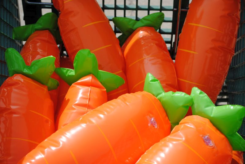 inflatable carrots uncustomary art RAOk (2)