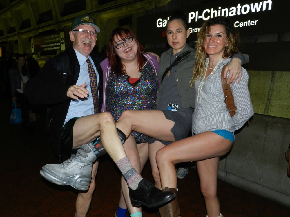 No Pants Subway Ride DC 2016 – Uncustomary (1)