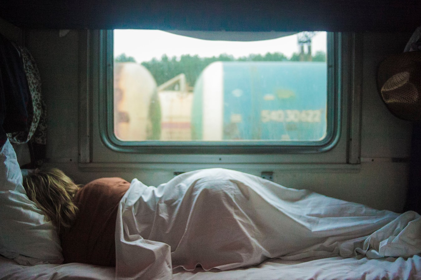 5 Reasons Why It’s Dangerous To Not Get Rest While Traveling – Uncustomary