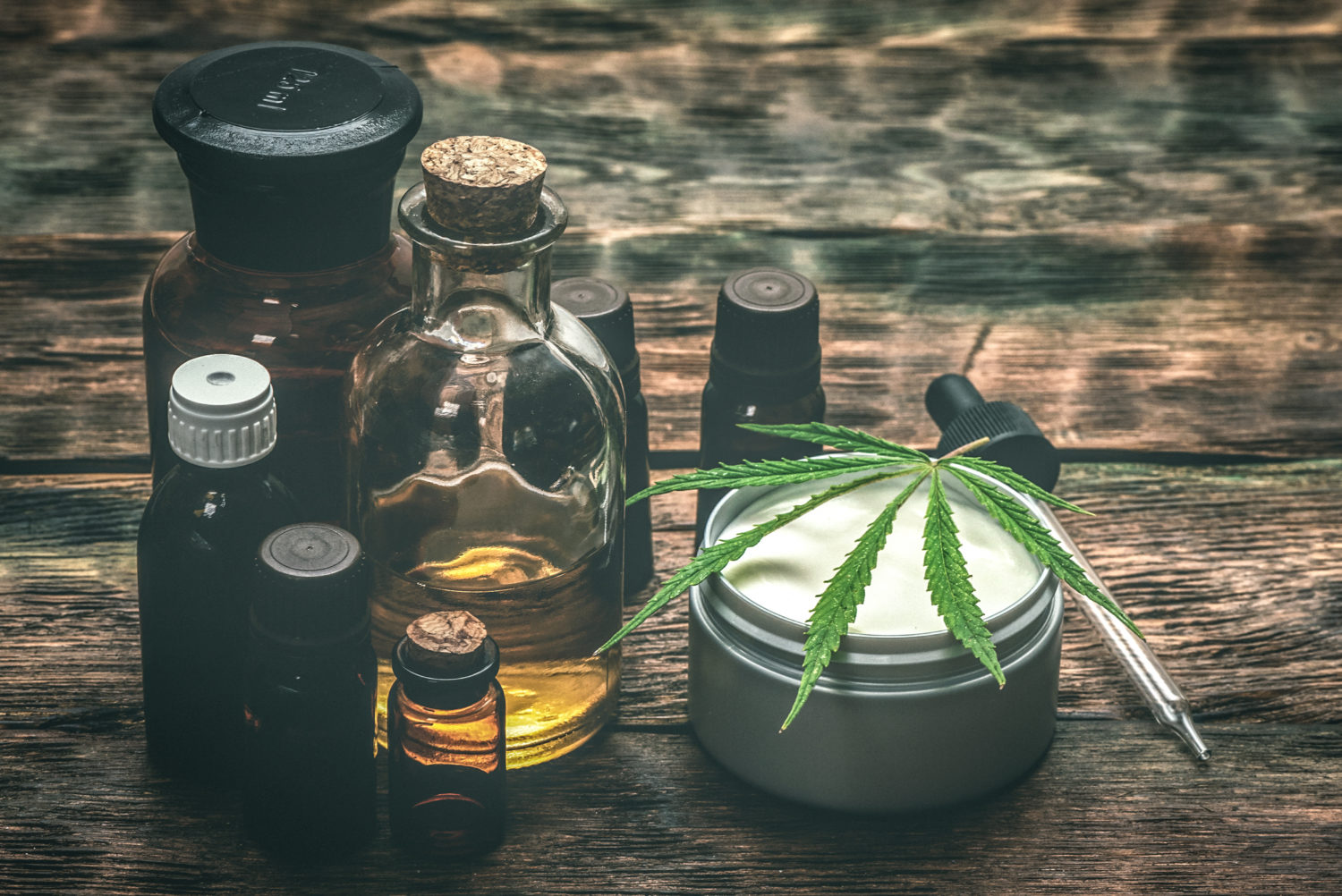 What Is CBD? 5 Scientific Facts About The Compound | Uncustomary