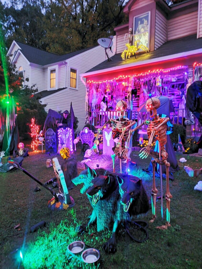 Halloween Houses Decorations Maryland And Pennsylvania – Uncustomary Silver Spring MD (4)