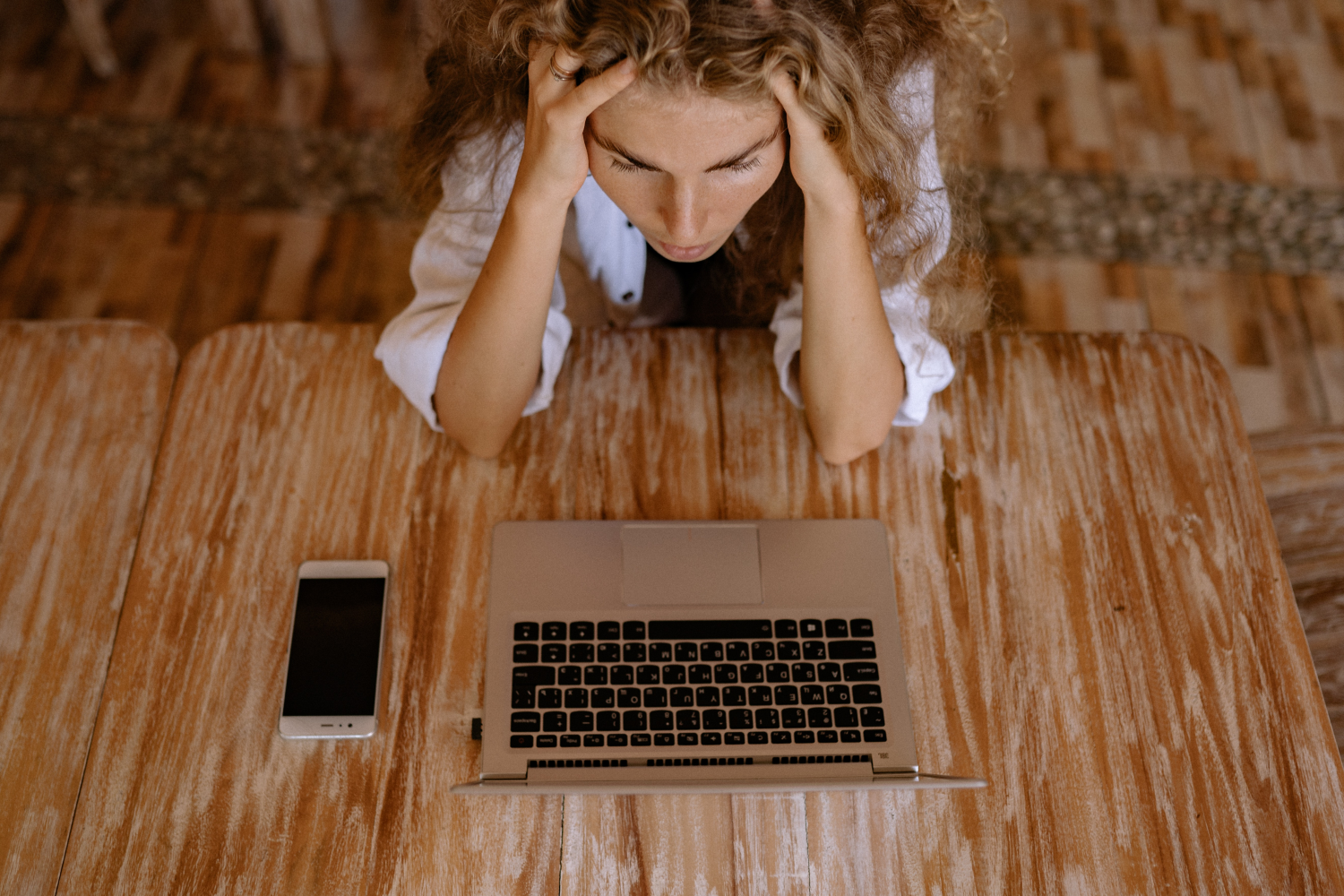4 Useful Tips to Start Reducing Your Stress and Anxiety Caused By Work – Uncustomary