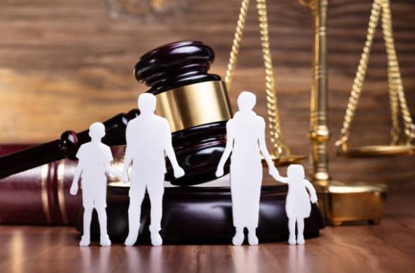 Benefits Of Hiring A Family Lawyer For Divorce