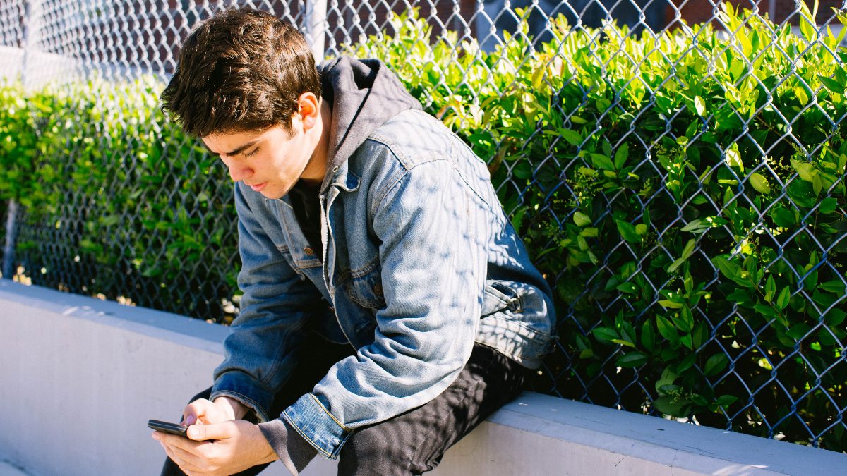 How to Help Troubled Teens and Find Effective Treatment Options in Phoenix