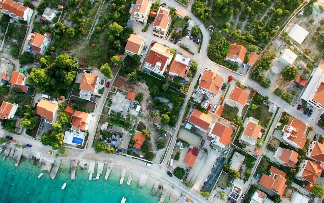 Warning Signs to Look Out for Before Buying a Home