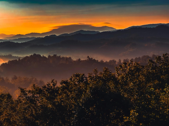 Family Travel Hacks Tips for a Smoother Trip with Kids source: https://www.shutterstock.com/image-photo/sunrise-over-great-smoky-mountains-tennessee-2556818665