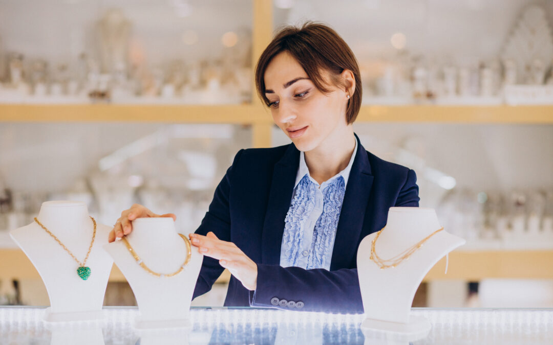 How to Choose Everyday Gold Jewelry That Feels Like You