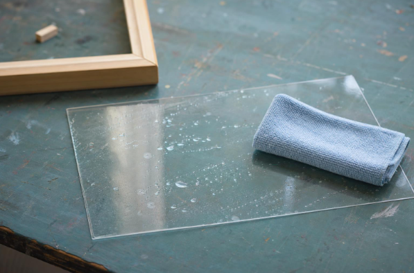 How to Choose and Buy the Right Clear Acrylic Sheet for Your Project