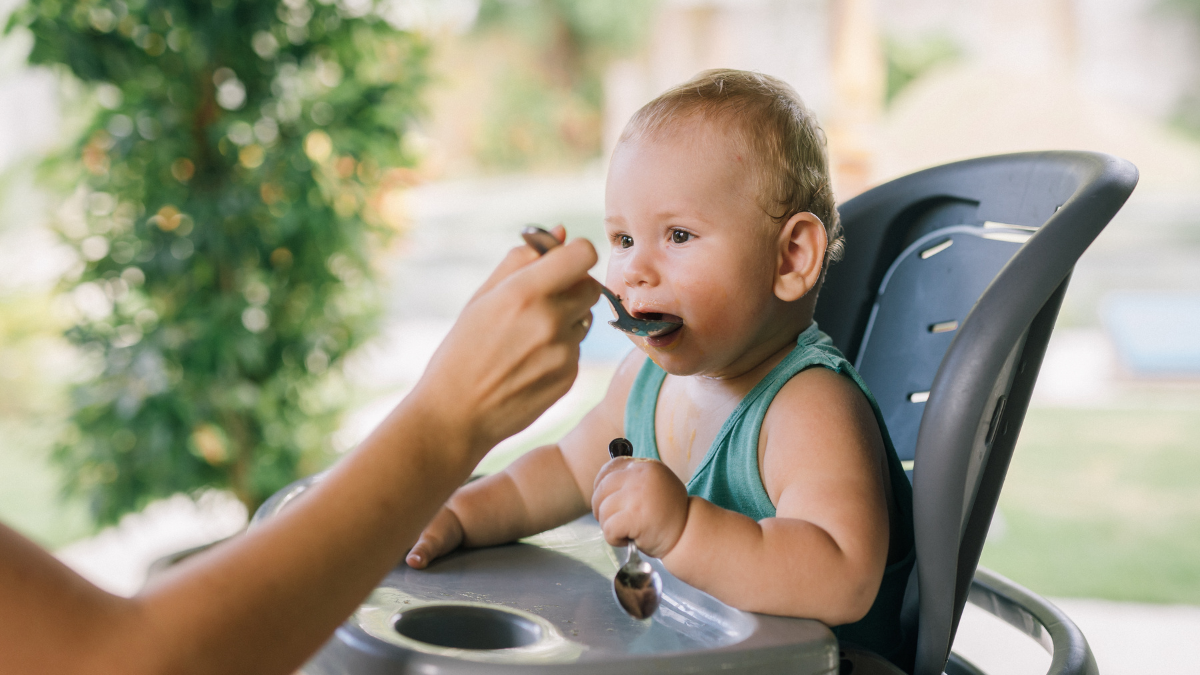 How to Choose the Right Baby High Chair for Mealtime