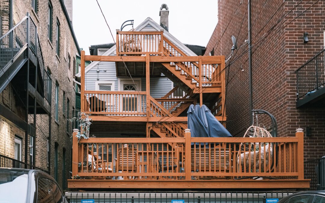 Planning a Backyard Deck: What Homeowners Should Think About First