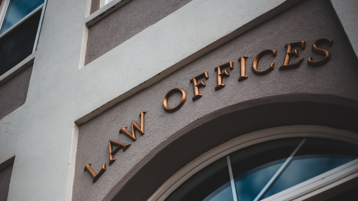 Why Every Serious Dispute Demands Qualified Legal Counsel (1)