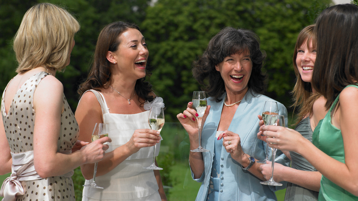 5 Stylish Tips For Choosing Stunning Wedding Guest Dresses