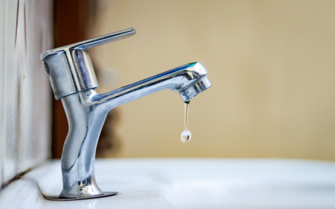 How to Stay Calm and Handle Common Plumbing Emergencies at Home