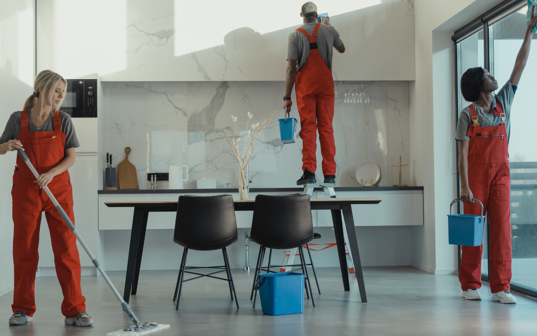 Deep Cleaning Services for Bathrooms With Soap Residue, Grime, and Overlooked Surface Buildup